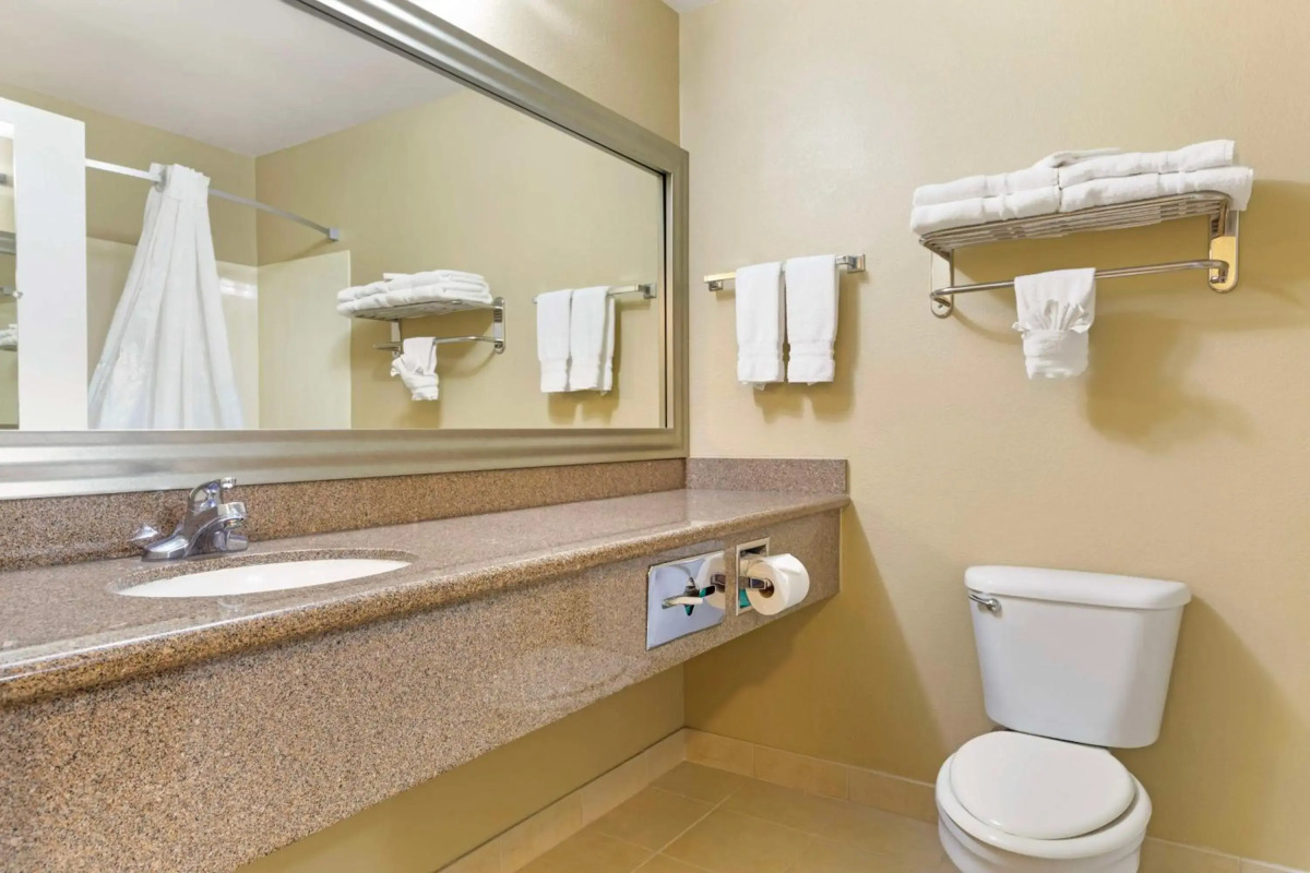 Holiday Inn Express Hotel & Suites Belgrade by IHG