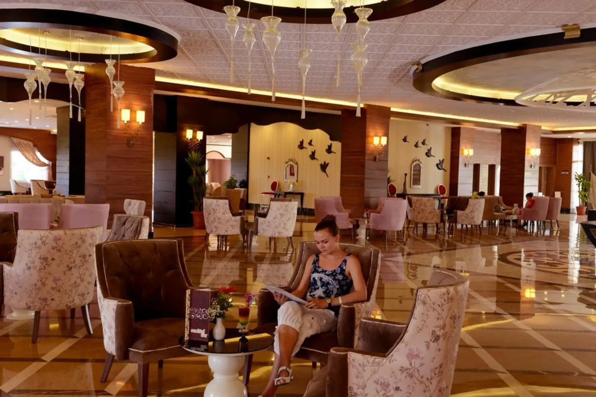 Lake & River Side Hotel & Spa