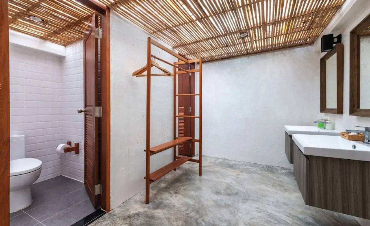 The Little White Bird Traveller Hostel