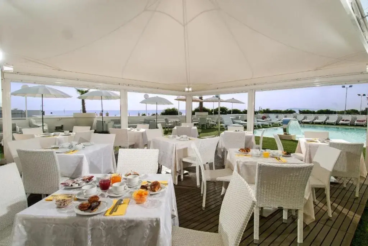Hotel Mediterraneo