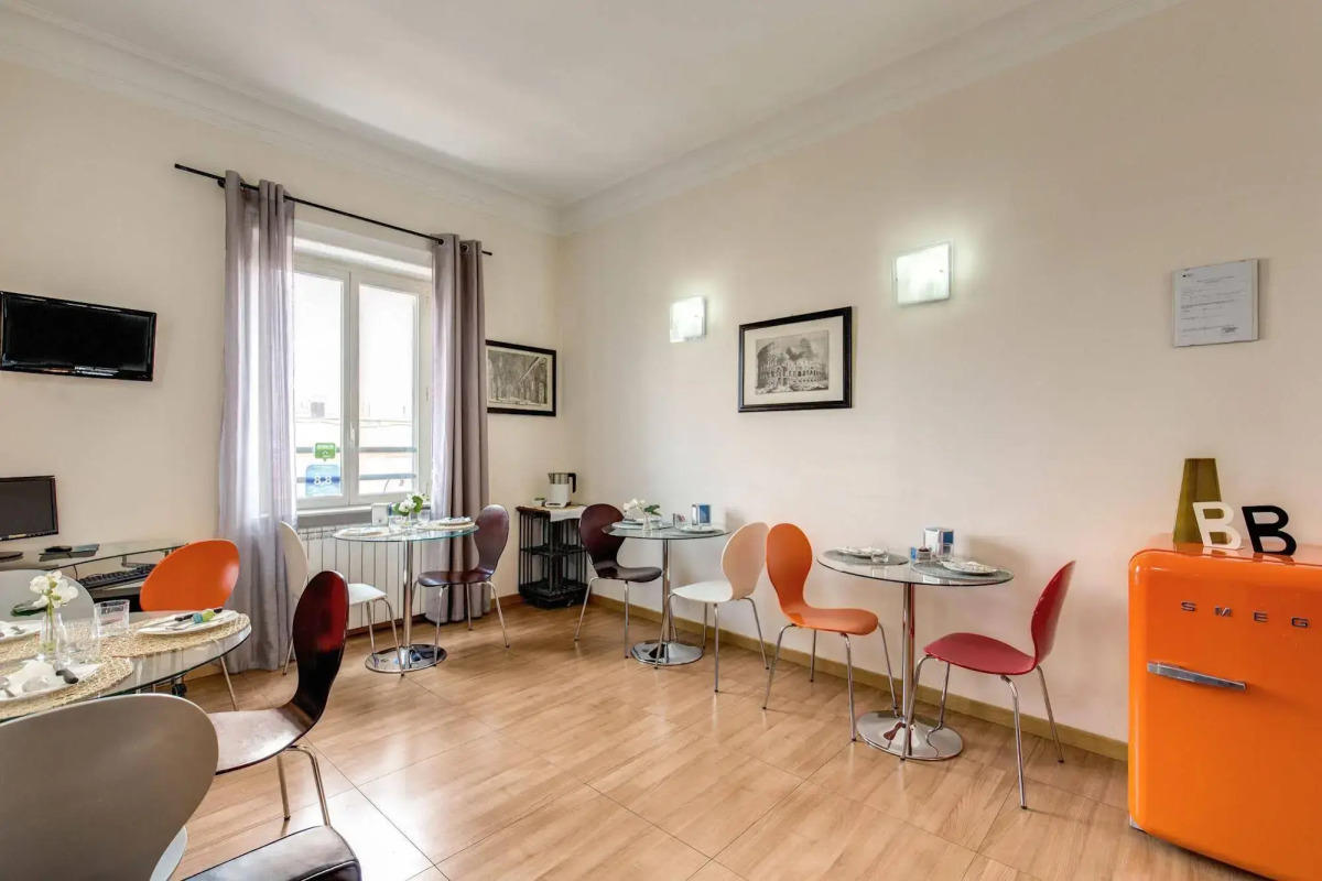 Bon Ton Design Rooms by DOT Suites