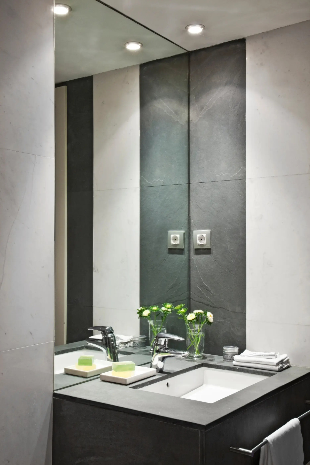 AinB Sagrada Familia Apartments