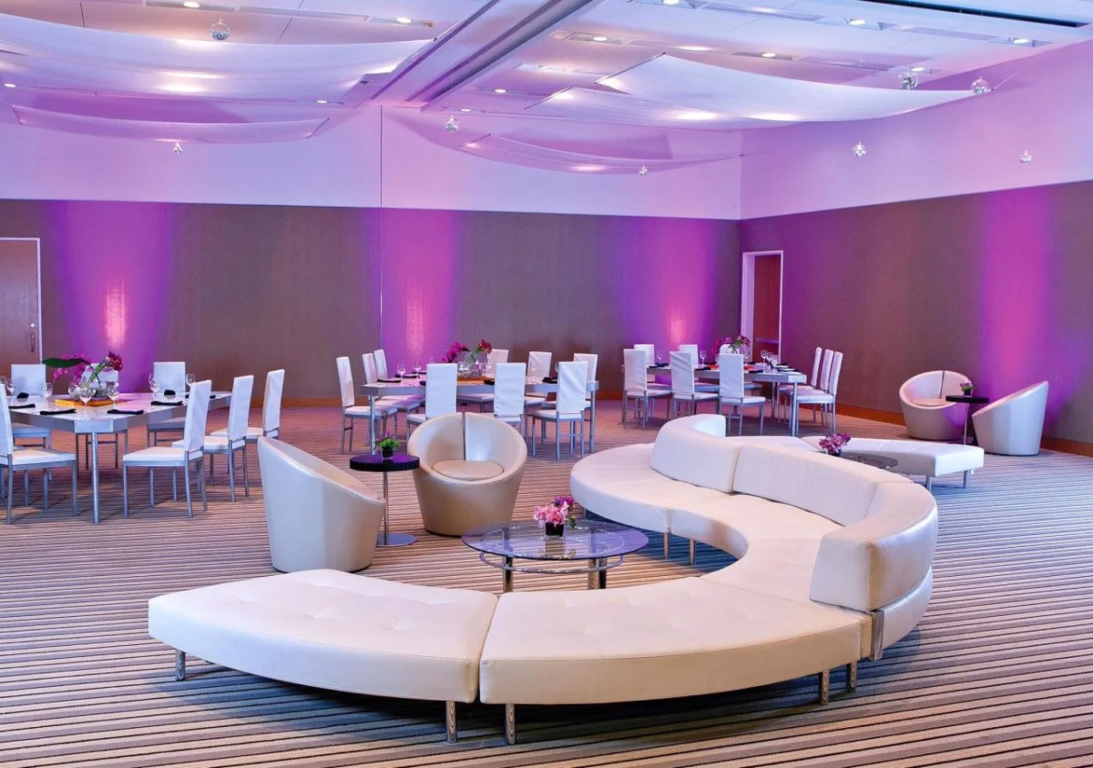 W Boston, a Marriott Hotel