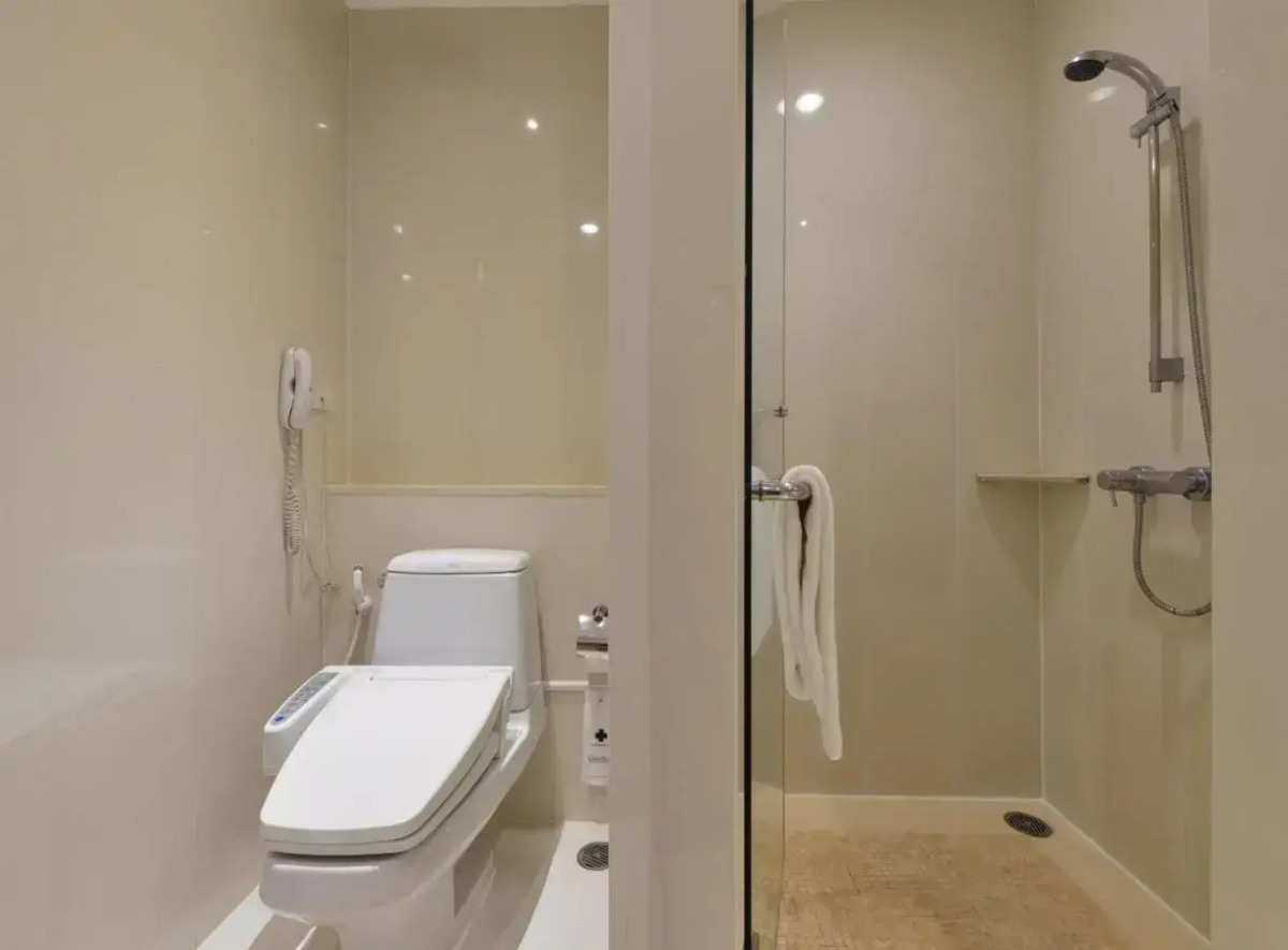 Отель Centre Point Silom