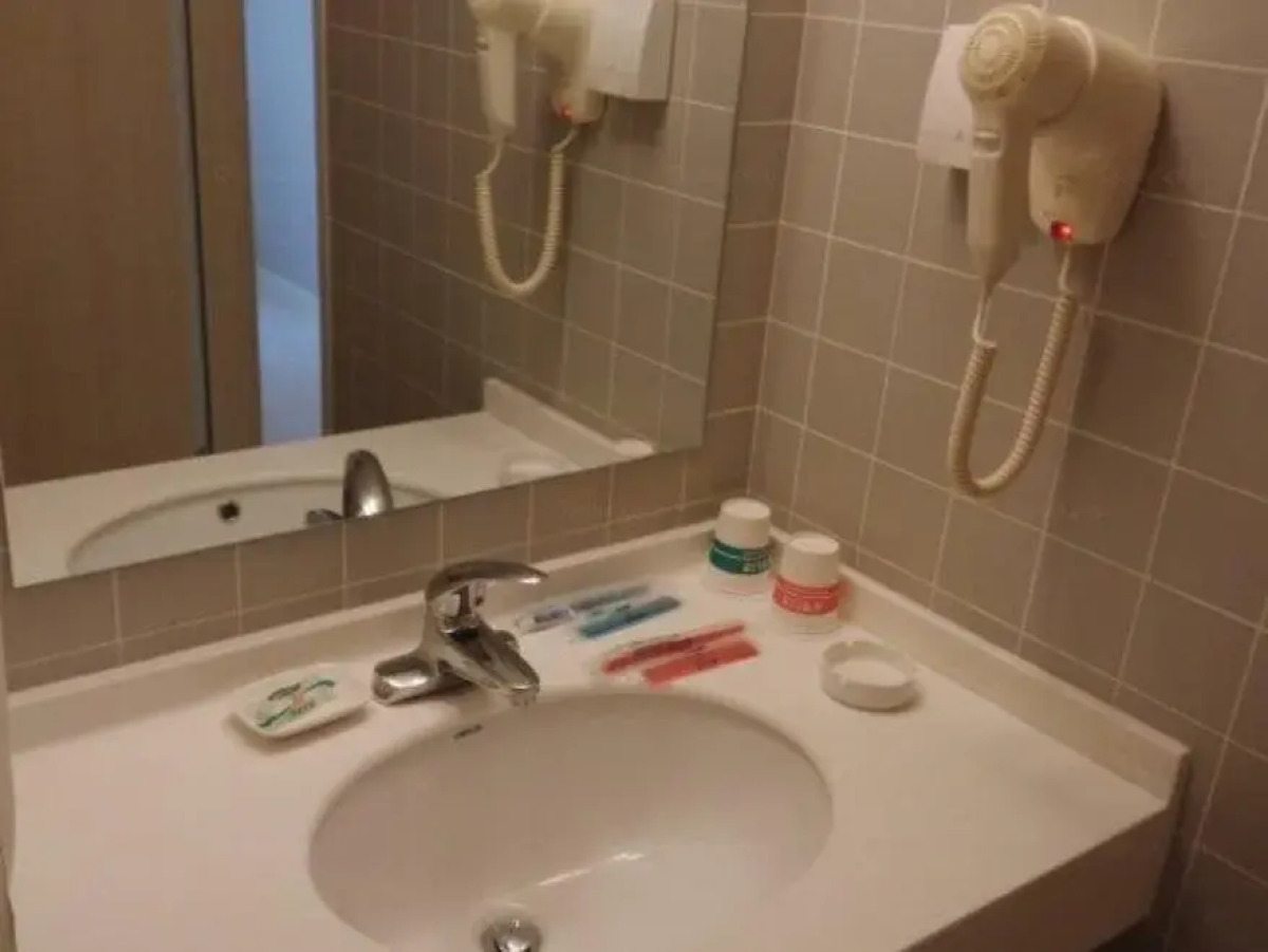 Jin Jiang Inn Xian Jade Auspicious Door Station Qingyang Shop Building