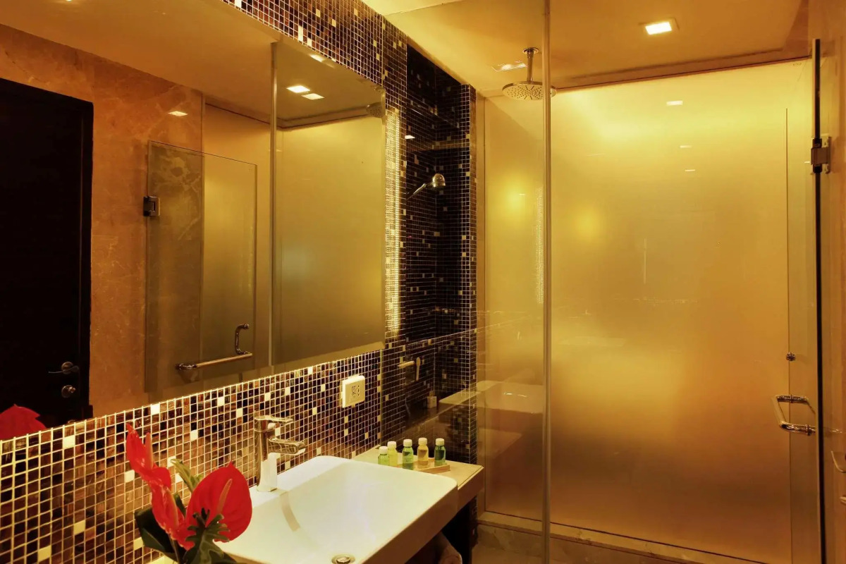 The Metropolitan Hotel and Spa New Delhi