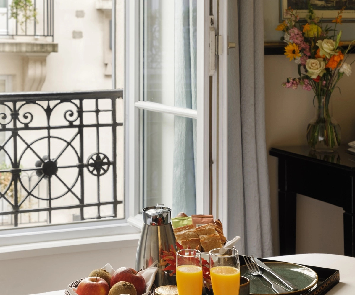 NEWHOTEL REPUBLIQUE (ex Albert's Hotel)