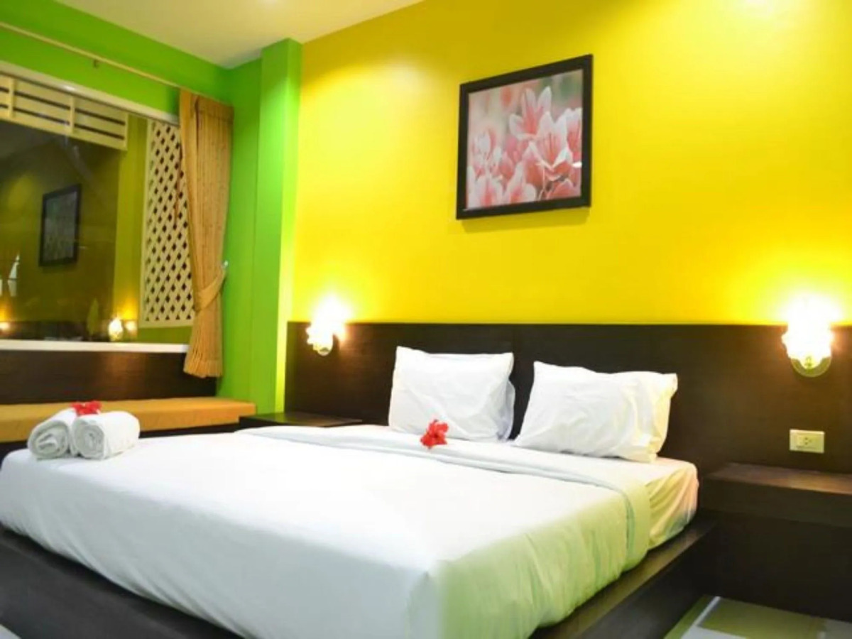 Khaolak C-nior Bungalows