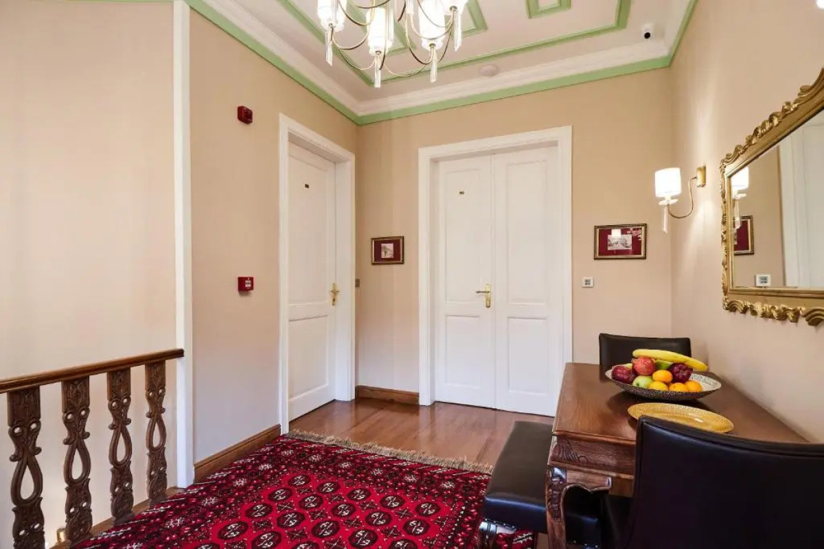 White Palace Old City Boutique Hotel