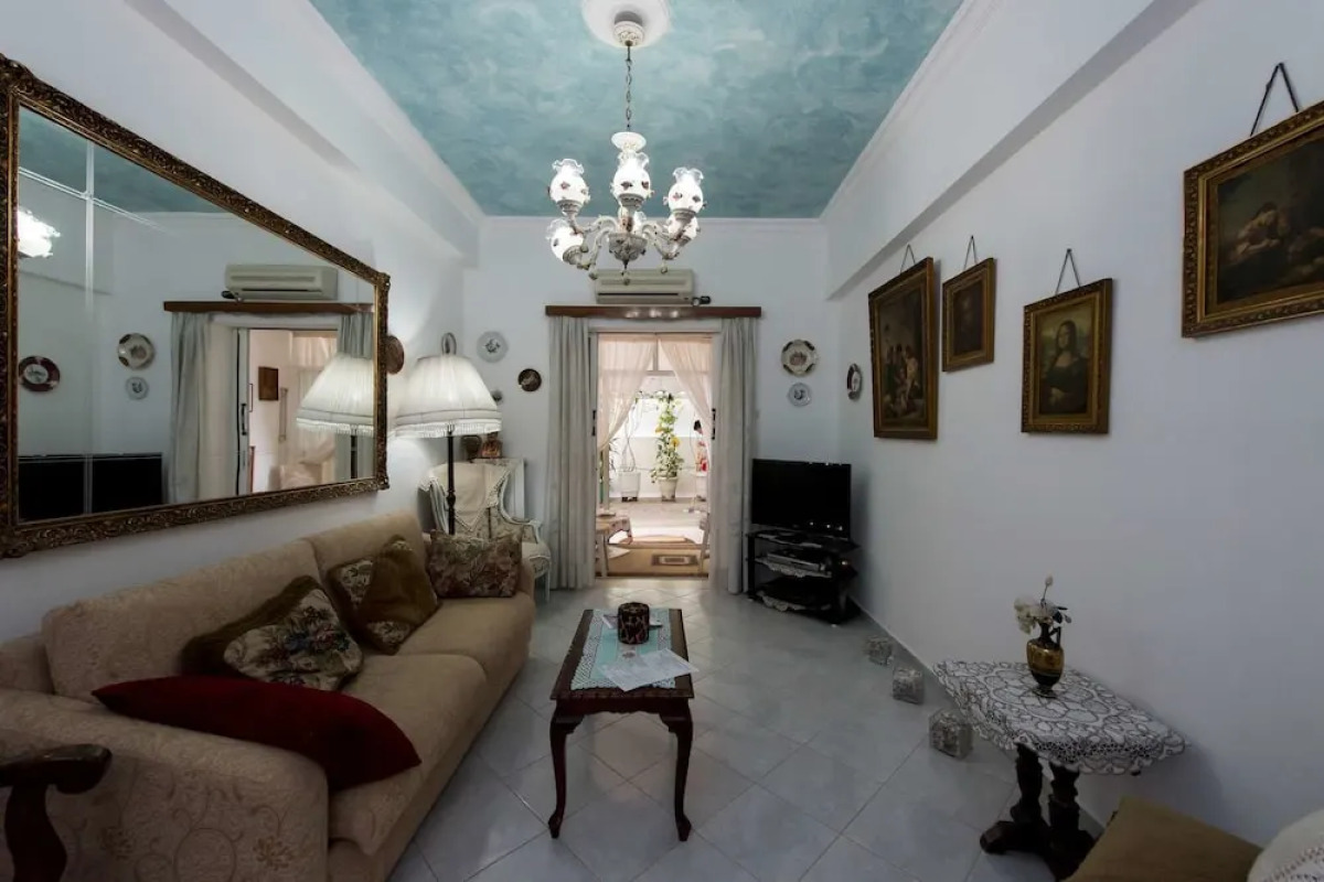 Garden Central Athinian Apartments