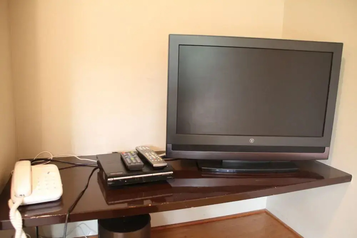 The Ridge Hotel & Apartments