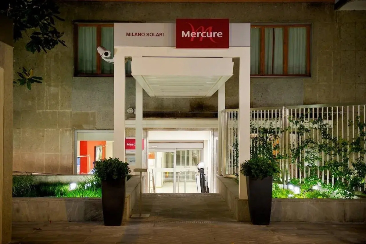 Отель Mercure Milano Solari