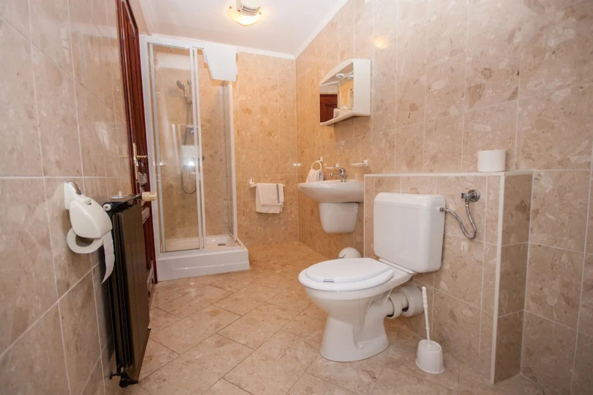 Korona Pension Restaurant