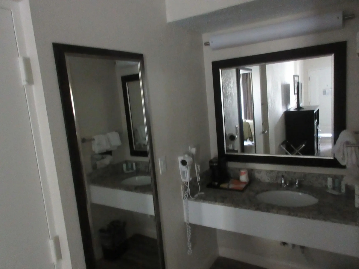 Quality Inn Palm Beach International Airport