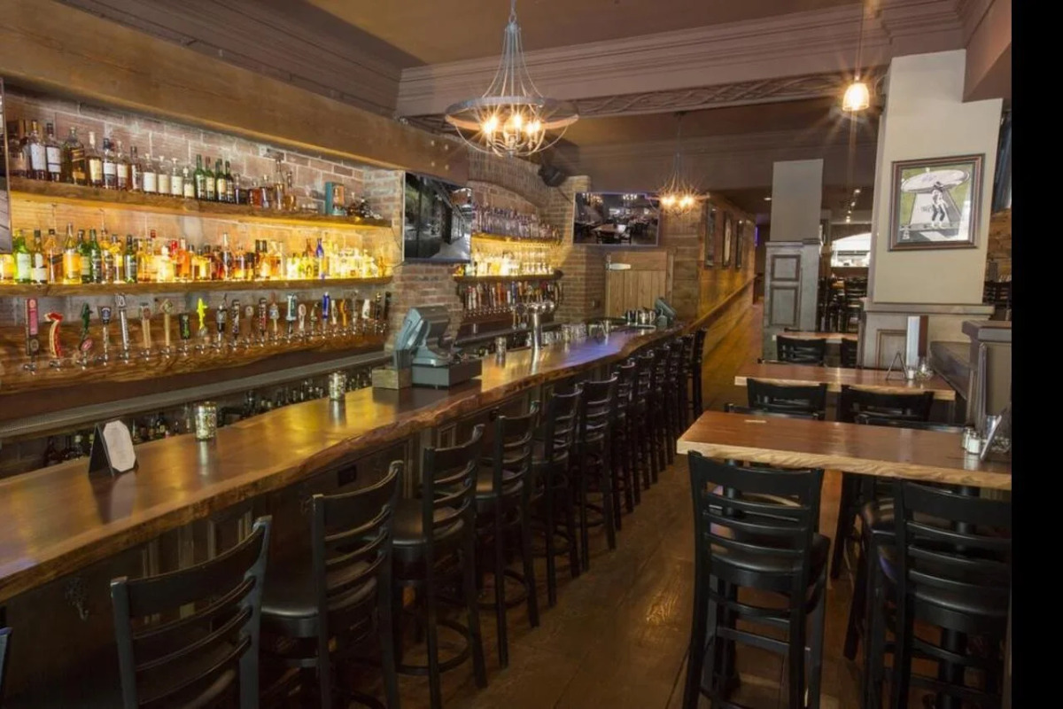 Executive Hotel Pacific