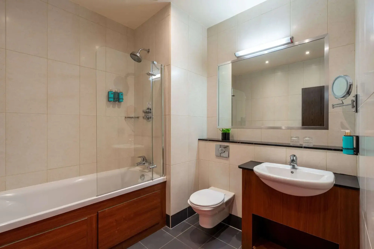 The Trinity City Hotel