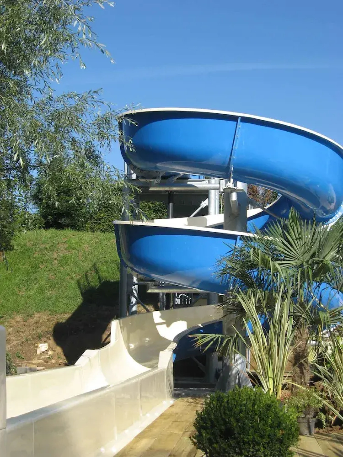 Moulin des Sandaux Village