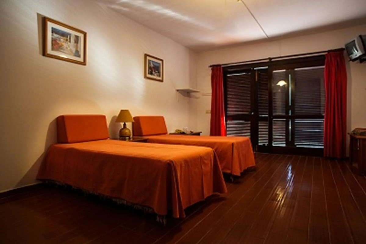 Отель Muthu Balaia Sol