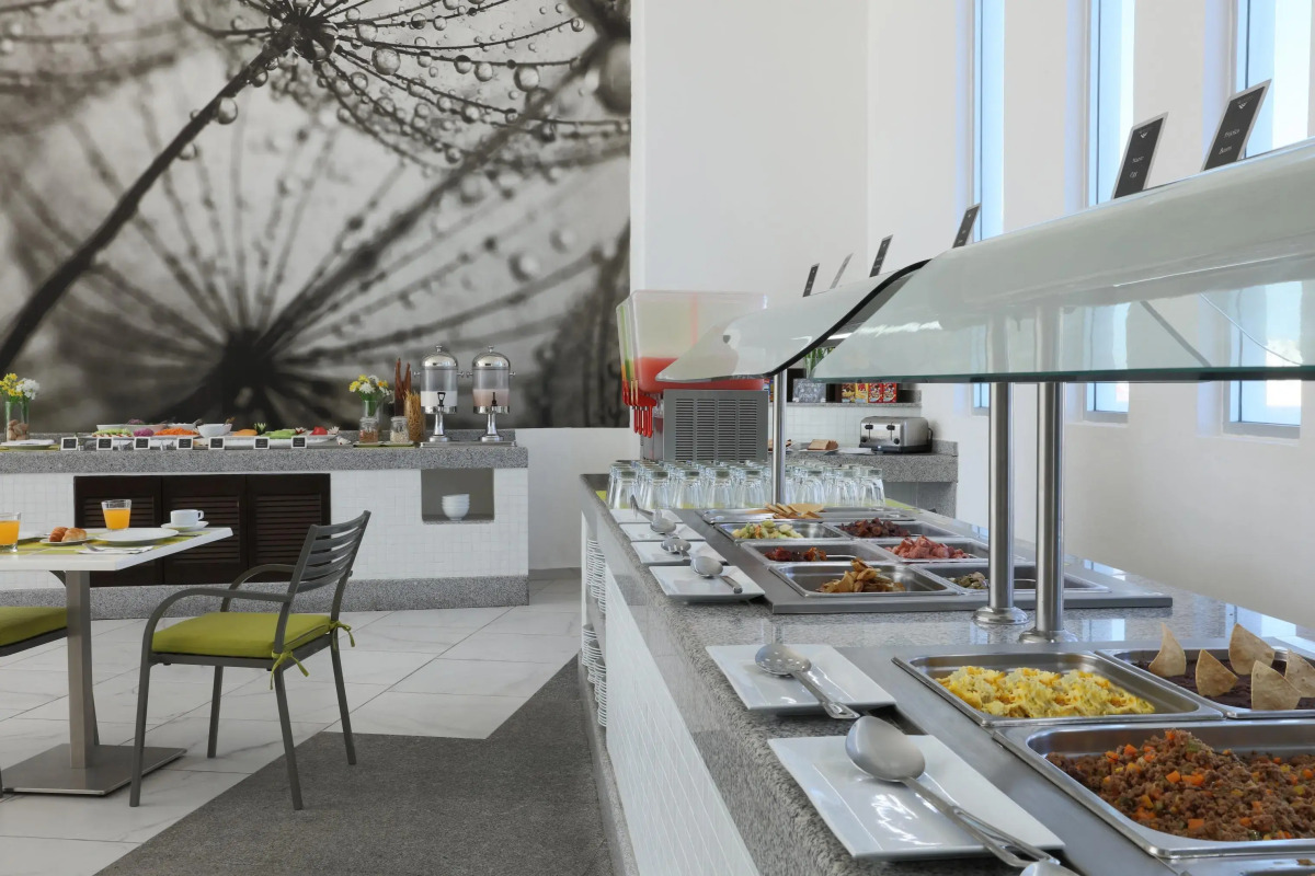 Krystal Urban Cancun & Beach Club