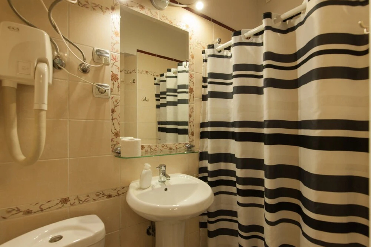 Metropolitan Apartments