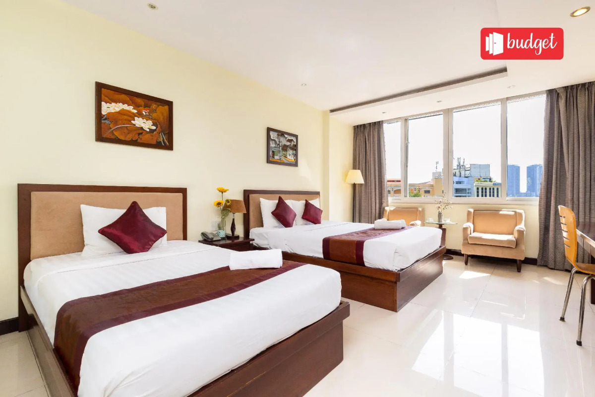 The Noble Swan Central Dong Du Hotel