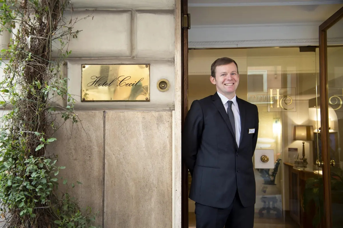 Hotel Cecil