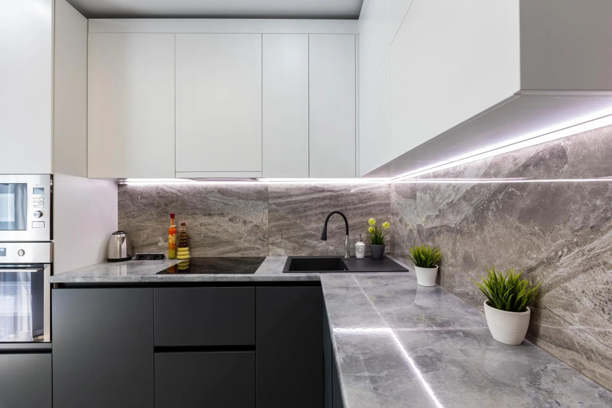 Сутки Уфа на улице Энтузиастов 14