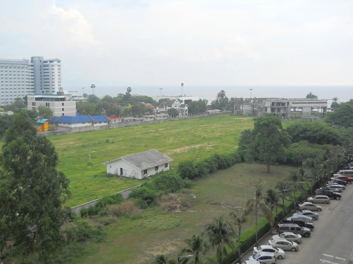 Jomtien Beach Condominium