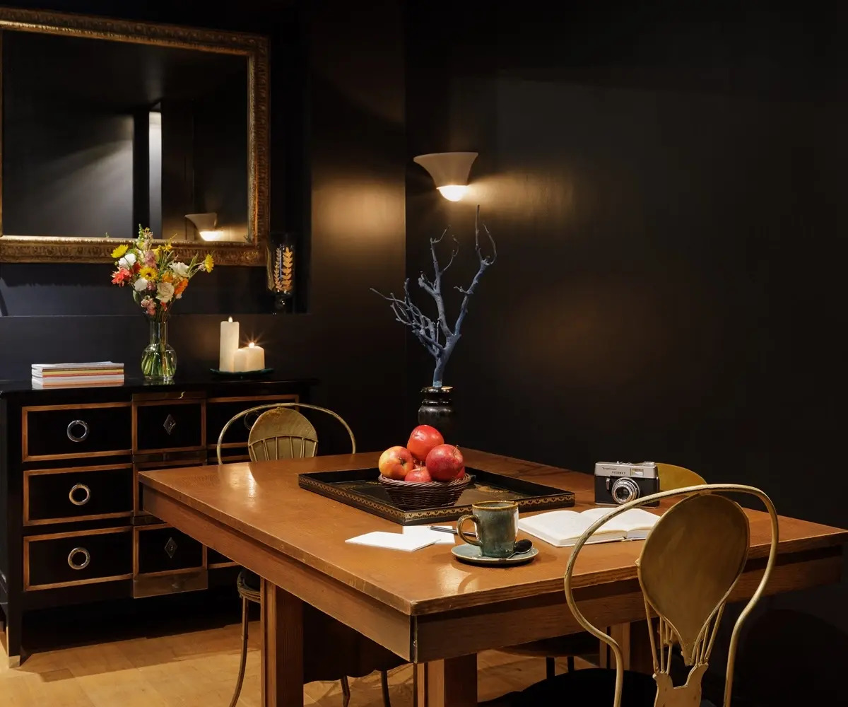 NEWHOTEL REPUBLIQUE (ex Albert's Hotel)