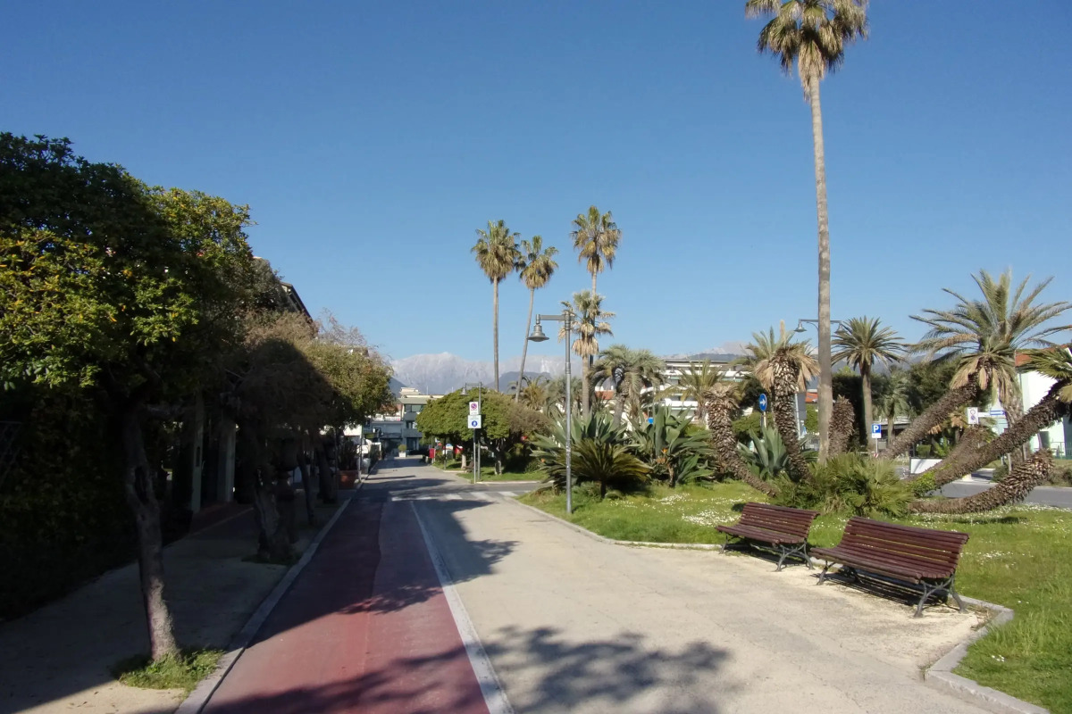 Mare 7 250m From Sea