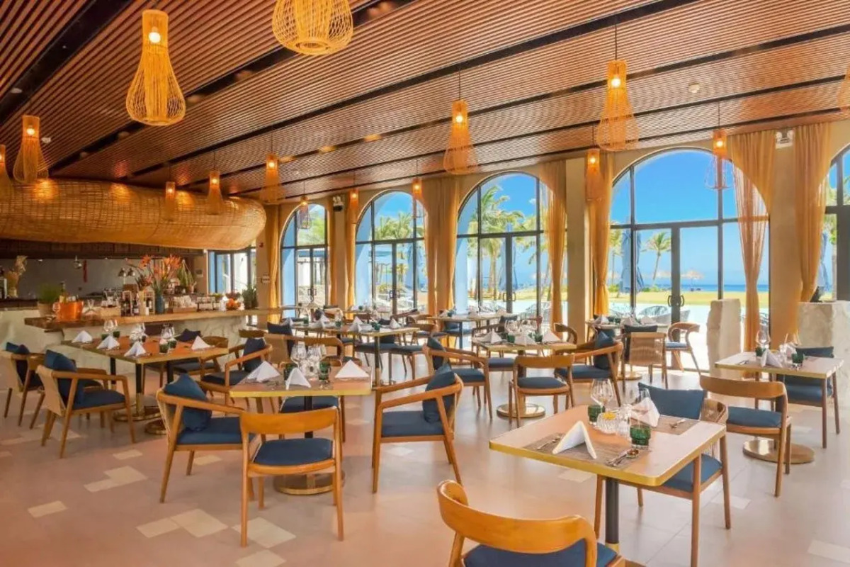 Wyndham Hoi An Royal Beachfront Resort & Villas