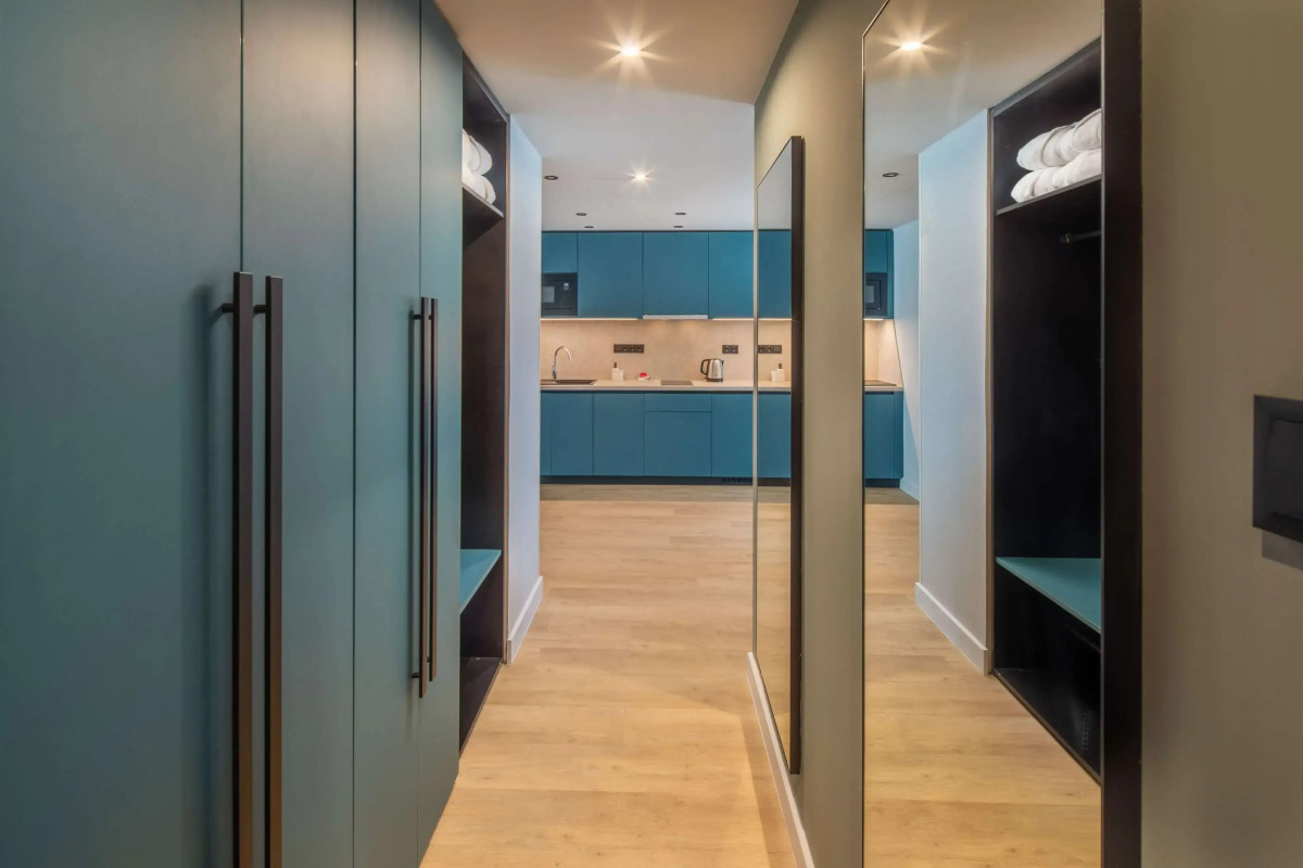 Escala Hotel & Suites