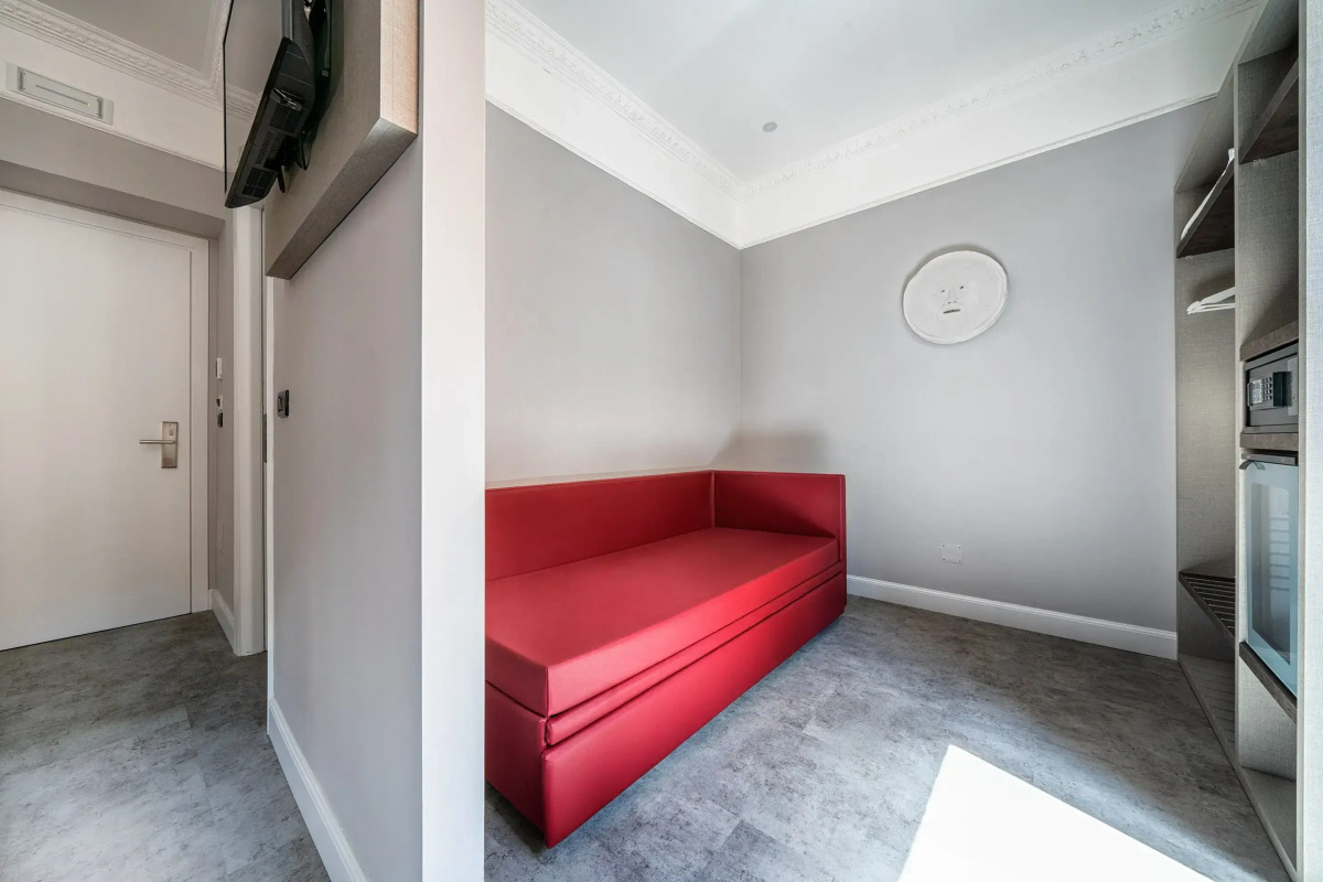 Отель Varese Roma