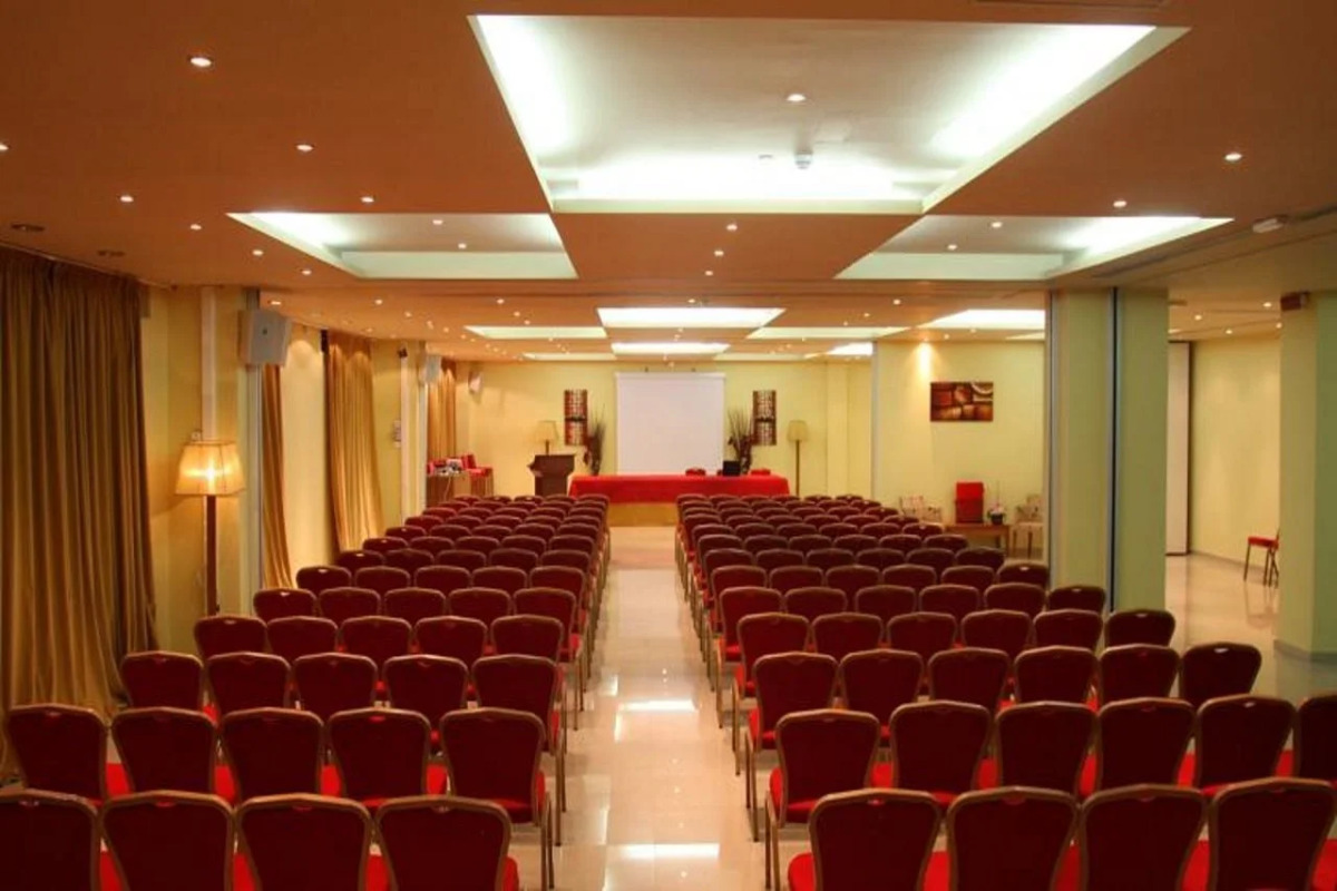 Kiani Beach Resort Family