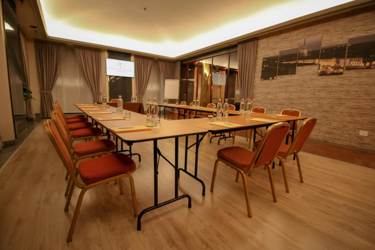 Отель Diplomatic