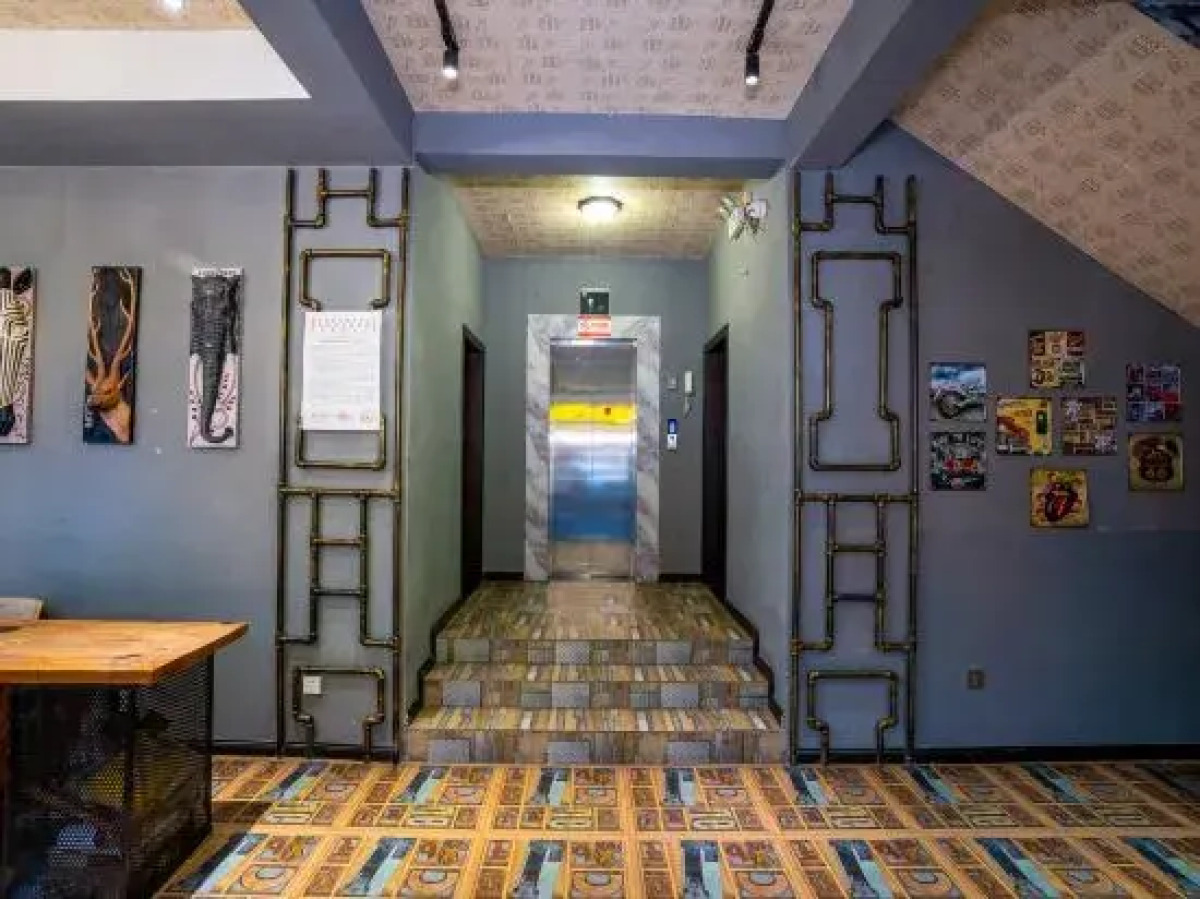 Tianmen Mountain Loft Art Inn