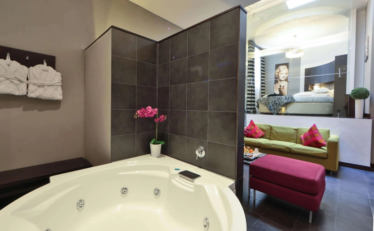 Best Western Cinemusic Hotel