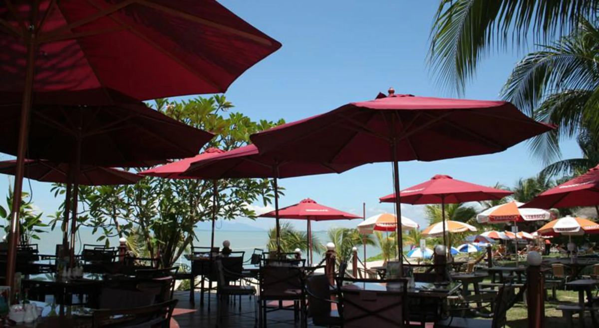 Rainbow Paradise Beach Resort