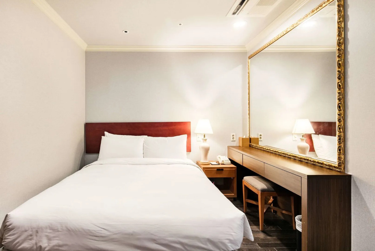 Ramada Hotels & Suites Seoul Namdaemun