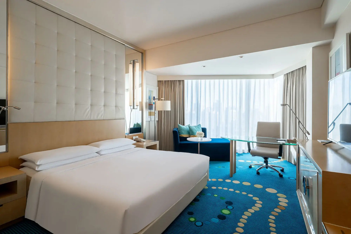 Отель Renaissance Shanghai Yu Garden