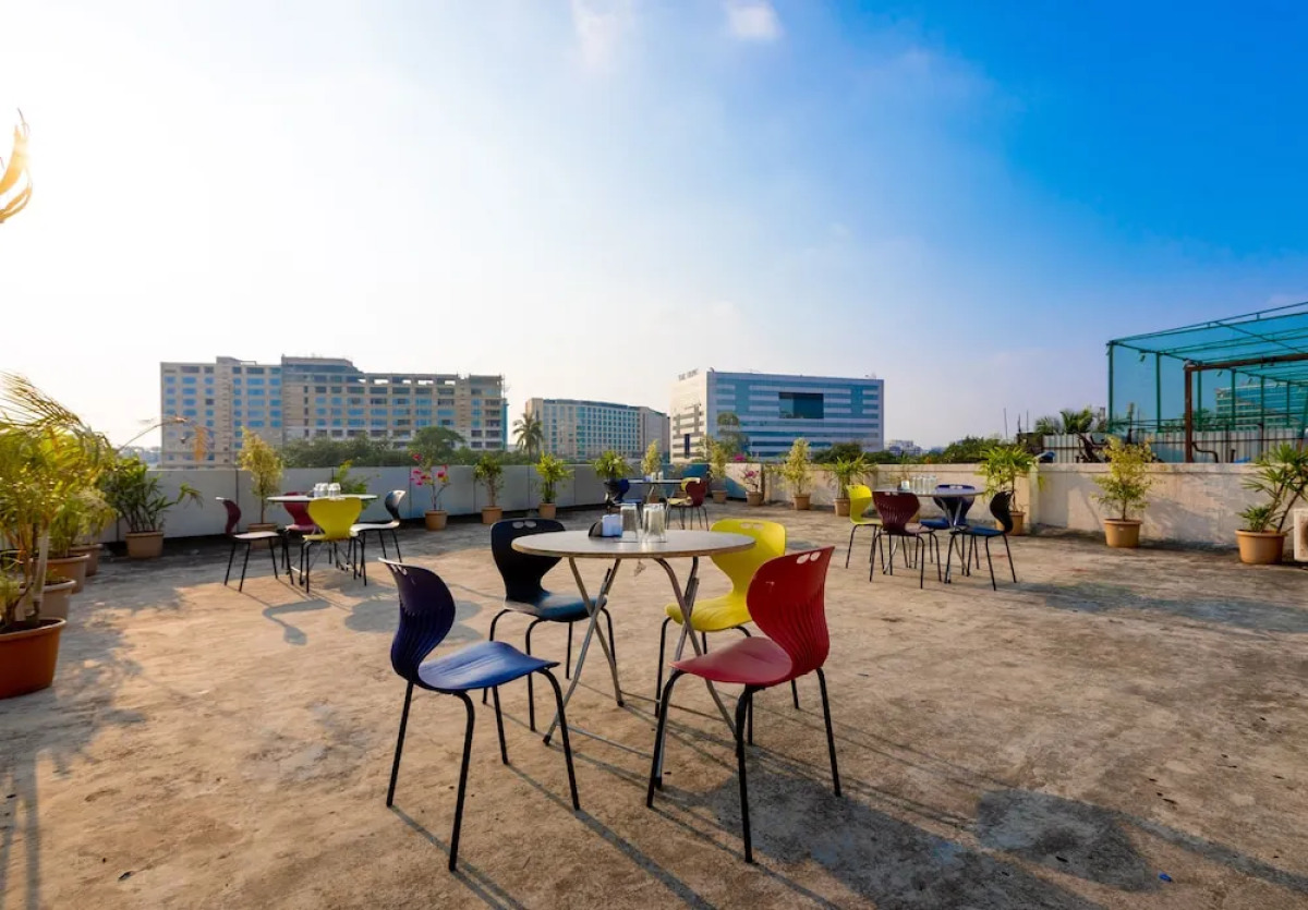 Hotel Apex International