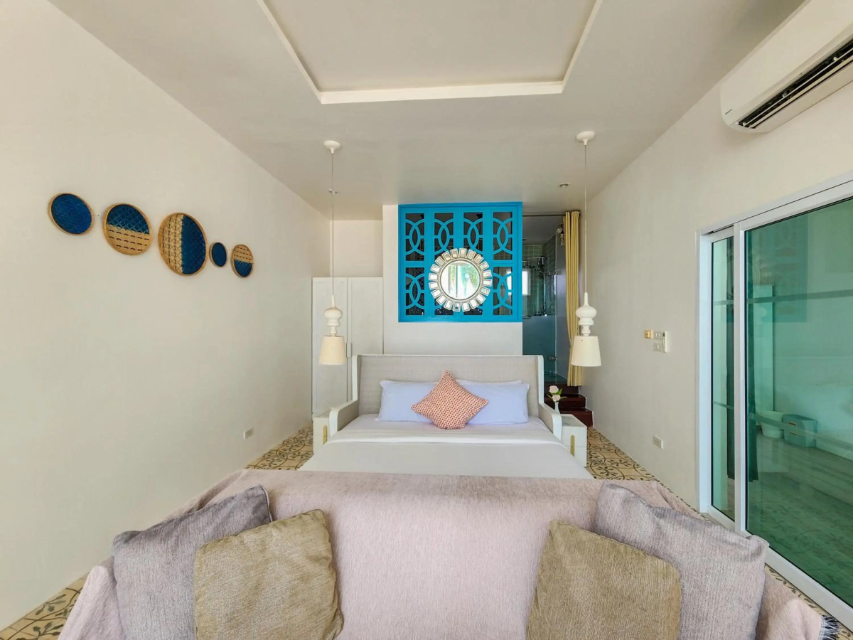 Отель Bandara On Sea