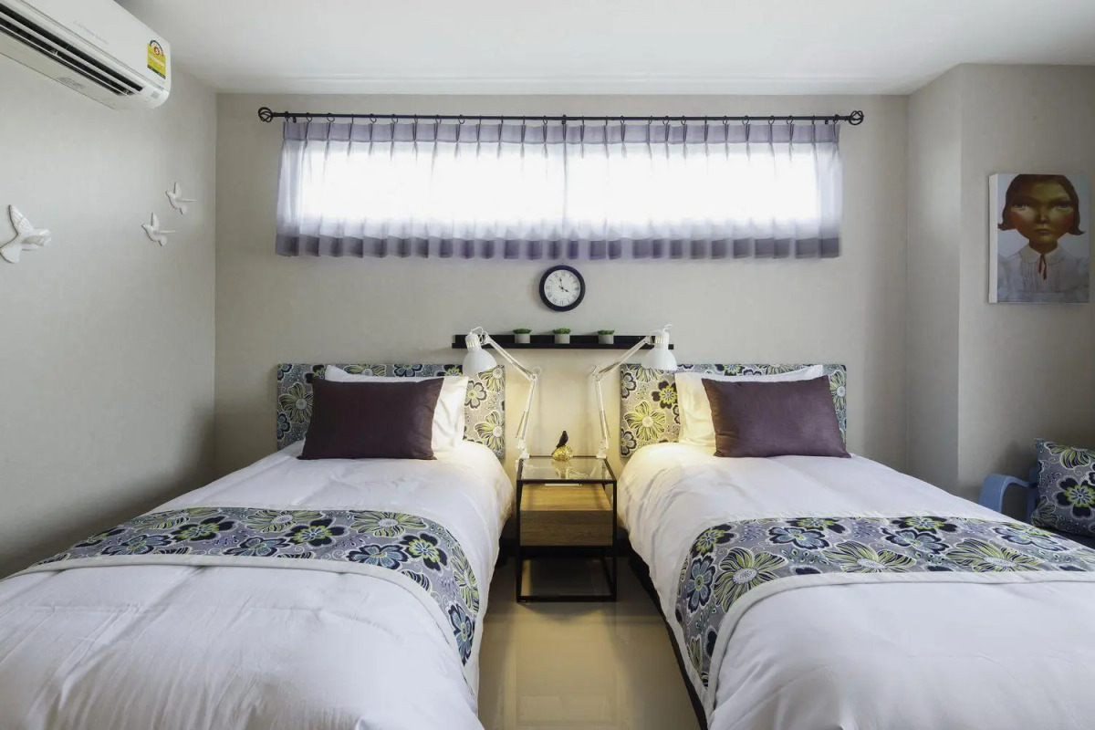 Chala Number 2 Art and Gallery House