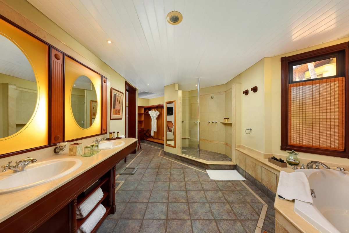 Dinarobin Beachcomber Golf Resort & Spa