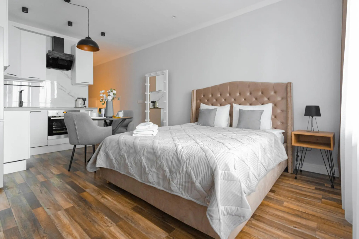 LALAPARTНоводмитровская д2 к6