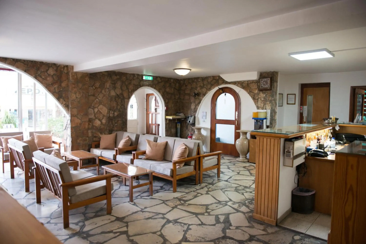 Le Village Hotel - Adults Only