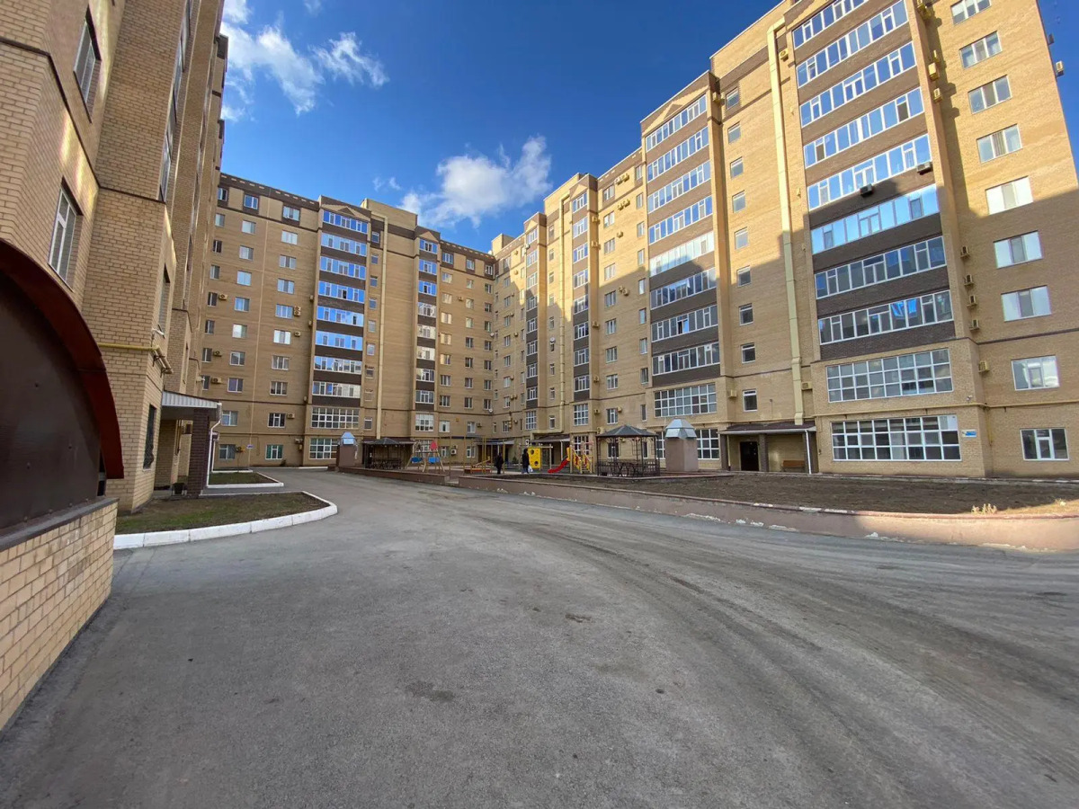 Light House (Лайт Хаус) на проспекте Алии Молдагуловой 30Б