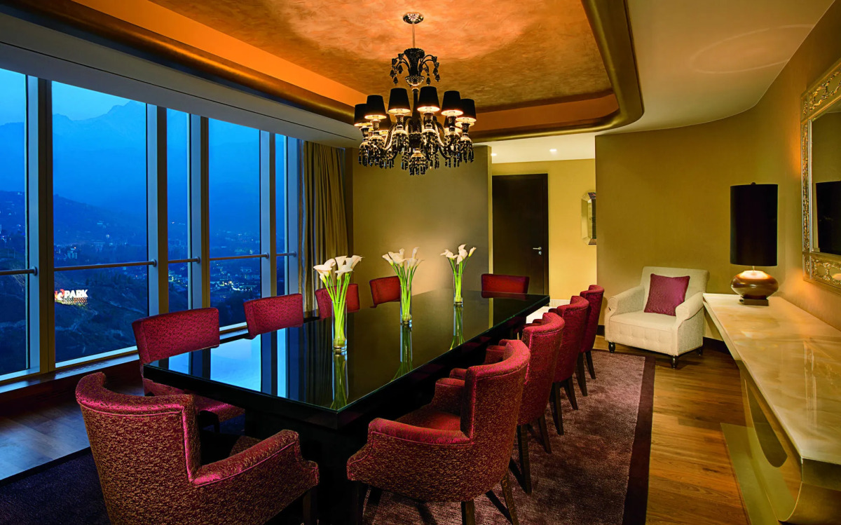 Отель The Ritz-carlton, Almaty