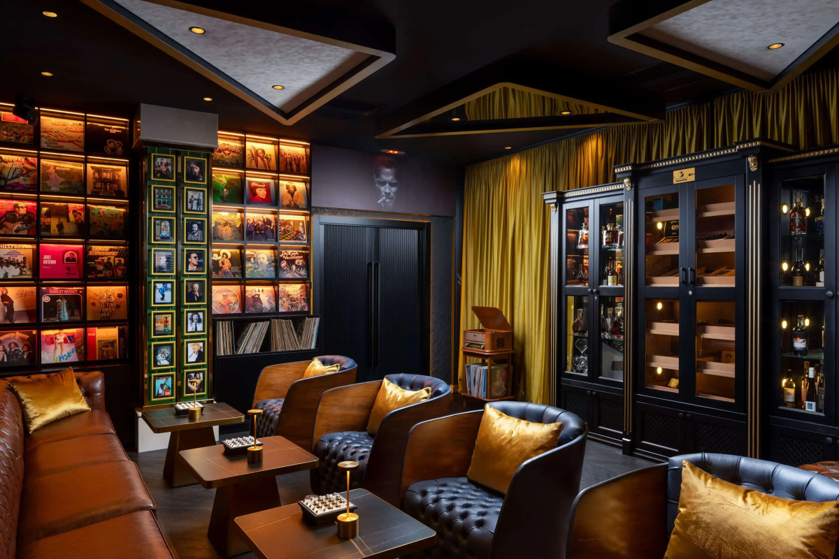 Отель Radisson Blu Leogrand