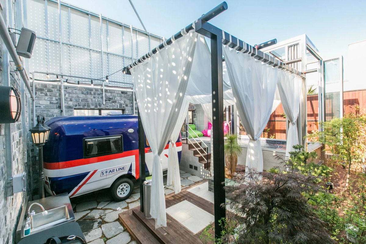 February Hotel The Signature Dongseongro